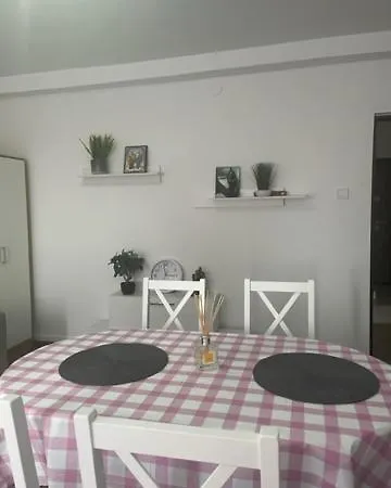 Appartamento Apartament 3 Camere, Str Lacul Plopului,13 Septe